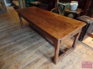 VERKOCHT antieke Franse kersenhouten tafel