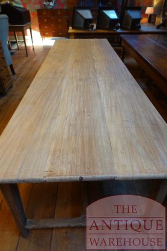 Antieke Franse tafel 3