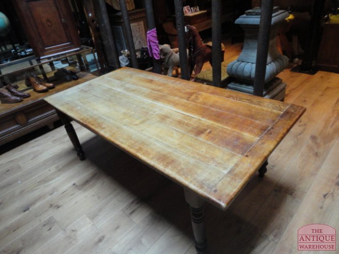 Antieke Franse tafel 2