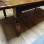 Antieke Franse tafel 3