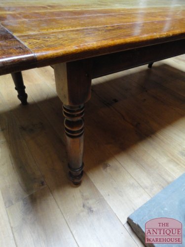 Antieke Franse tafel 3