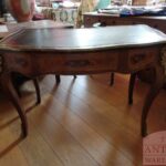 Antieke Franse schrijftafel, bureau de dame, niervormig 4