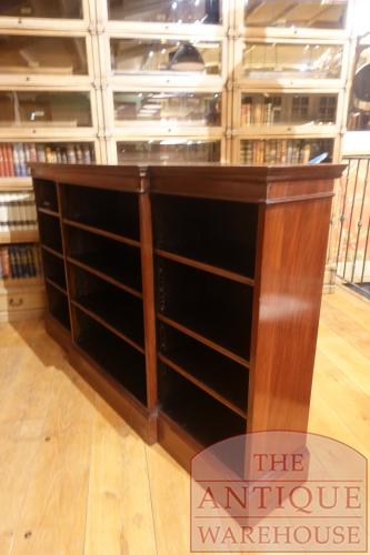 Antieke lage Engelse boekenkast 2
