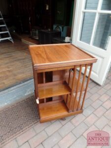 VERKOCHT, antieke mahonie boekenmolen,