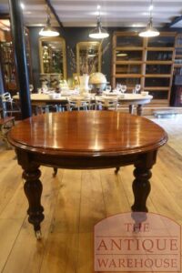 VERKOCHT antieke mahoniehouten eettafel uitschuifbaar