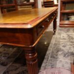 Antieke Engelse mahoniehouten partners schrijftafel circa 1880 4