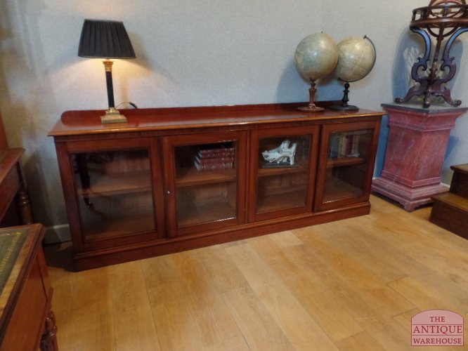 VERKOCHT<  antieke mahoniehouten lage boekenkast