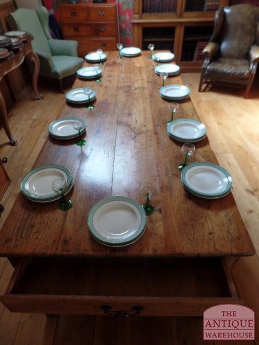 Antieke vruchten, kersenhouten eettafel 2