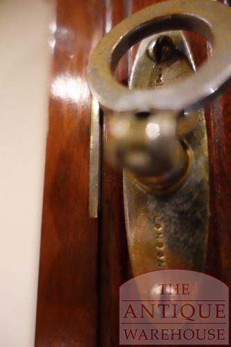 paar antieke Engelse hang vitrinekasten 4