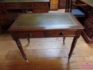 VERKOCHT SOLD antiek klein schrijftafeltje