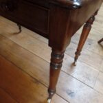 Antiek klein schrijftafeltje 3