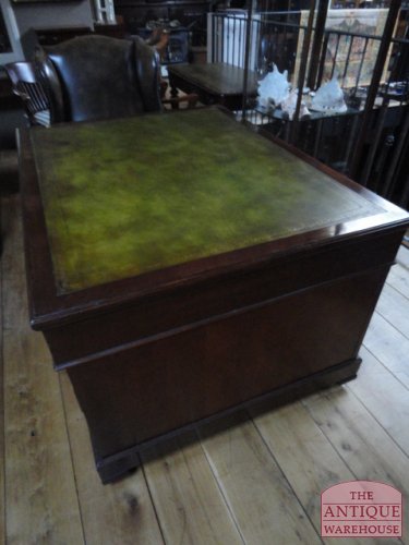 Antiek mahonie partnersbureau 3