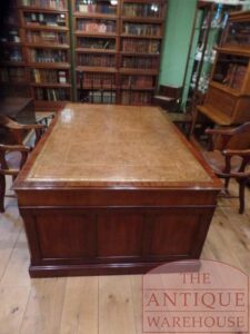 VERKOCHT SOLD antiek mahoniehouten partners bureau