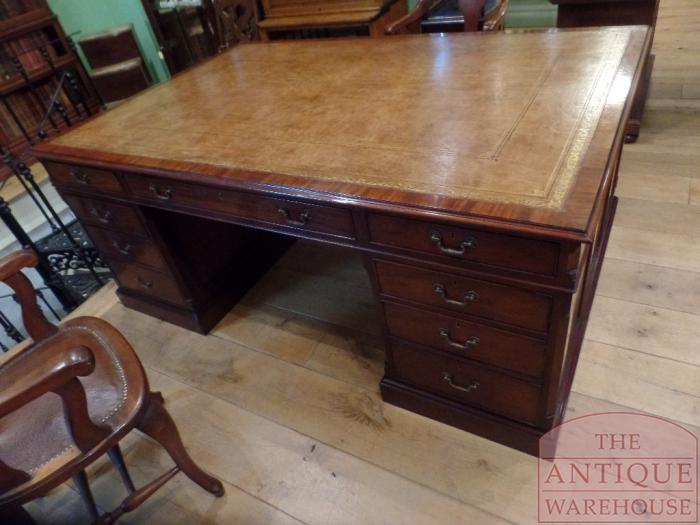 Antiek mahoniehouten partnersbureau 2