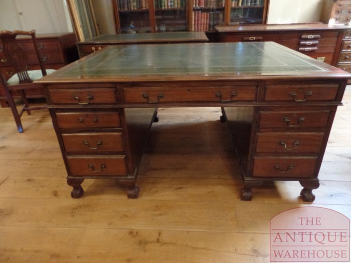 VERKOCHT SOLD antiek mahoniehouten partners bureau