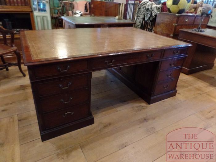 VERKOCHT SOLD antiek mahoniehouten partners desk