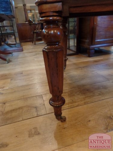 Antieke eiken schrijftafel circa 1850 3