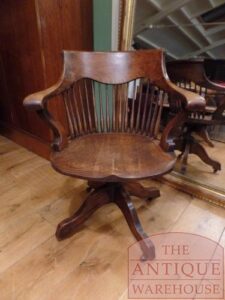 VERKOCHT SOLD antieke eikenhouten  Engelse bureaustoel