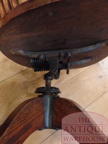 Antieke eikenhouten Engelse bureaustoel 3