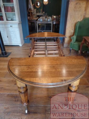 Antieke Engelse eikencoulissen tafel 4