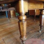 Antieke Engelse eikencoulissen tafel 5