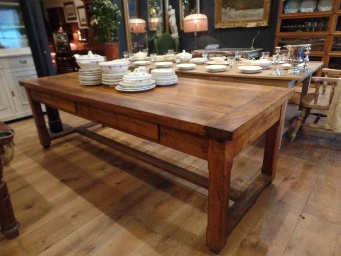 Antieke Franse tafel 3