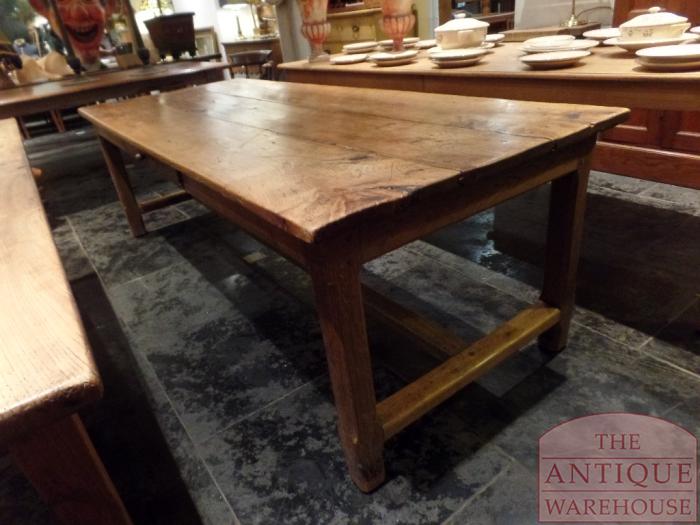 Antieke Franse tafel 2