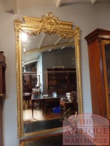 VERKOCHT SOLD antieke Franse vergulde spiegel 113 bij 203 cm laat 18 de eeuw Louis Seize