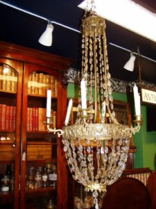 VERKOCHT SOLD antieke kroonluchter, circa 1890,