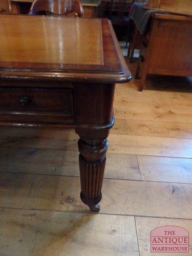 Antieke mahonie schrijftafel circa 1880 met 6 laden 3
