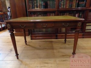 VERKOCHT SOLD antieke mahonie schrijftafel met originele leer