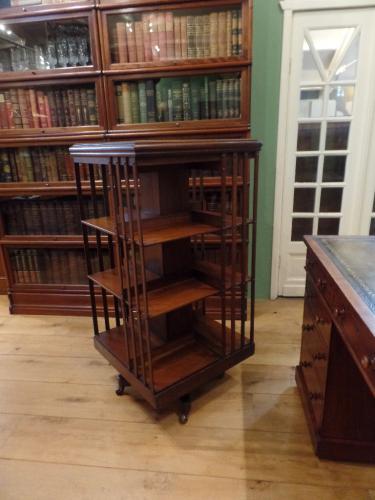 VERKOCHT SOLD antieke mahoniehouten boekenmolen