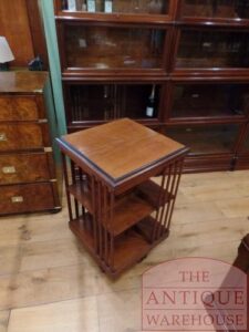 VERKOCHT SOLD antieke mahoniehouten boekenmolen