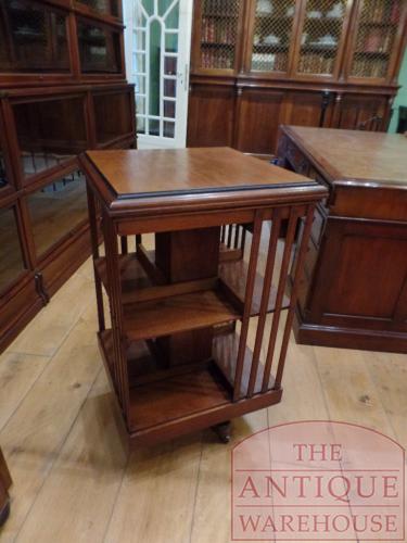 Antieke mahoniehouten boekenmolen 2