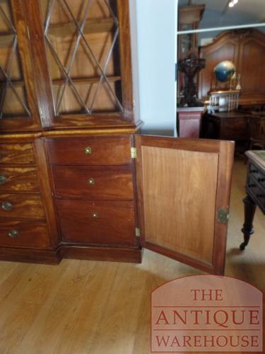 Antieke mahoniehouten Engelse breakfront boekenkast circa 1800-1850 2