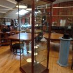 antieke mahoniehouten vitrinekast 1