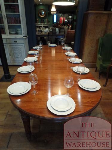 Antieke mahoniehouten wind out coulissentafel voor max 12 personen 4