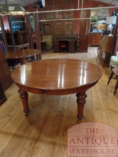 Antieke ronde mahoniehouten coulissentafel 2