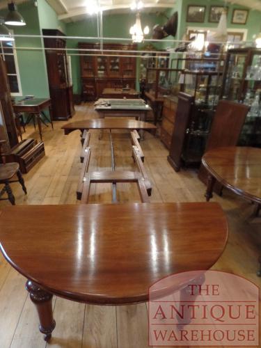 Antieke ronde mahoniehouten coulissentafel 3