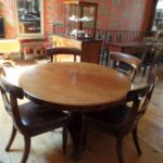 Antieke ronde tafel 1