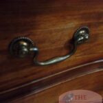 antieke serpetine ladekast 4