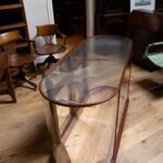 antieke toonbank met ovale uit einde 1