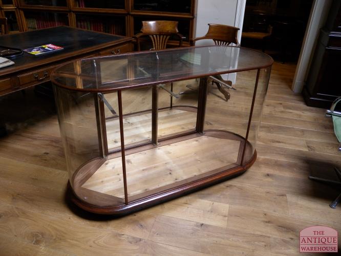 antieke toonbank met ovale uit einde 3