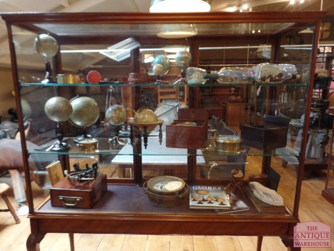 antieke vitrinekast 3