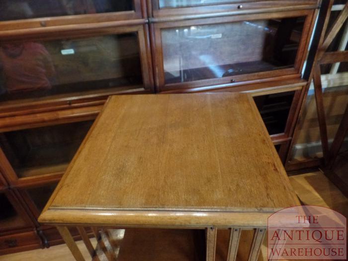 Eiken antieke boekenmolen 2