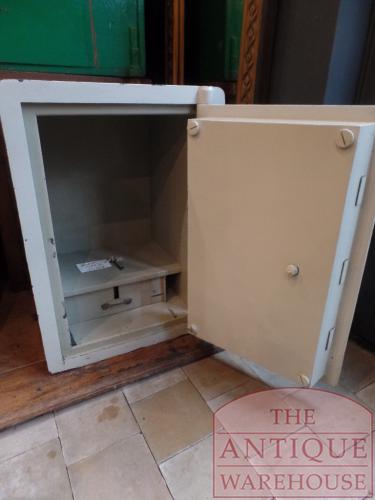 Antieke Engelse kluis 3