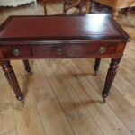 Klein antiek schrijftafeltje circa 1820, Gillows of Lancaster 1