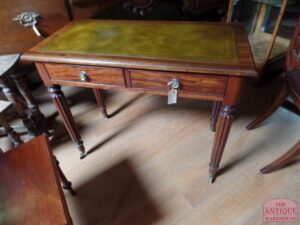 VERKOCHT SOLD mahonie antiek engels schrijftafeltje, VERKOCHT