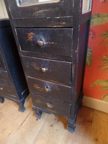 paar antieke vitrine’s 4