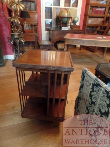 Zeldzame antieke mahoniehouten boekenmolen met laden 2